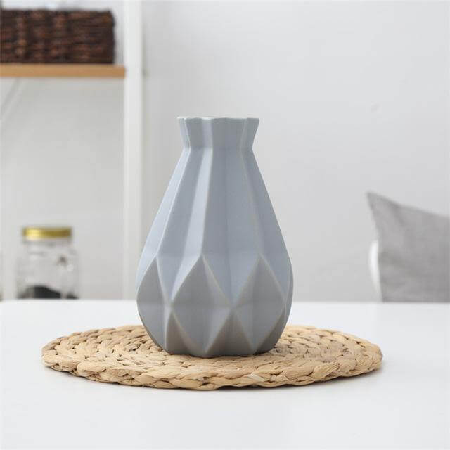 Modern Europe Brief Matt Diamond Porcelain Ceramic Vase - Image 8
