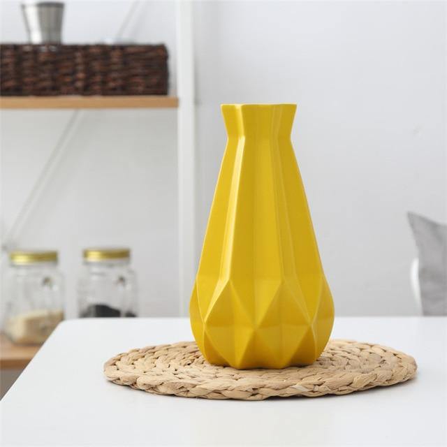 Modern Europe Brief Matt Diamond Porcelain Ceramic Vase - Image 7