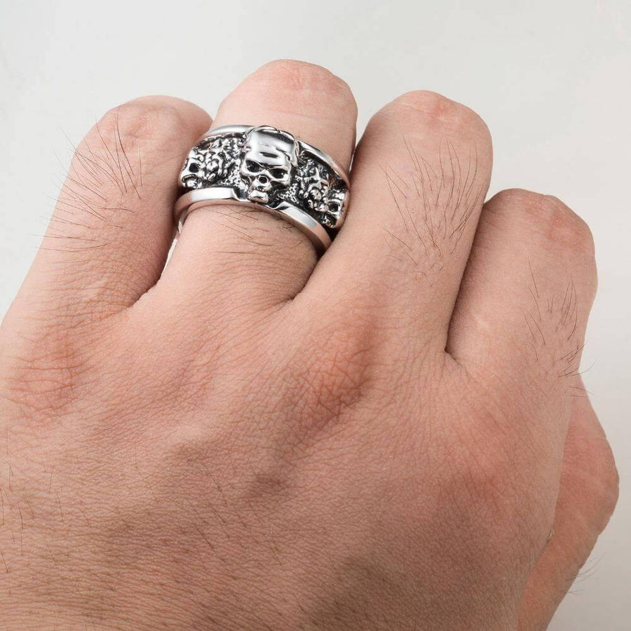 Silver Gothic Skull Unisex Rings - Image 4