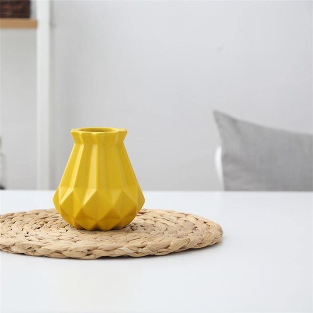 Modern Europe Brief Matt Diamond Porcelain Ceramic Vase - Image 14