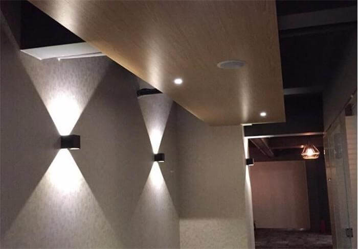 Modern LED Wall Light - Image 3