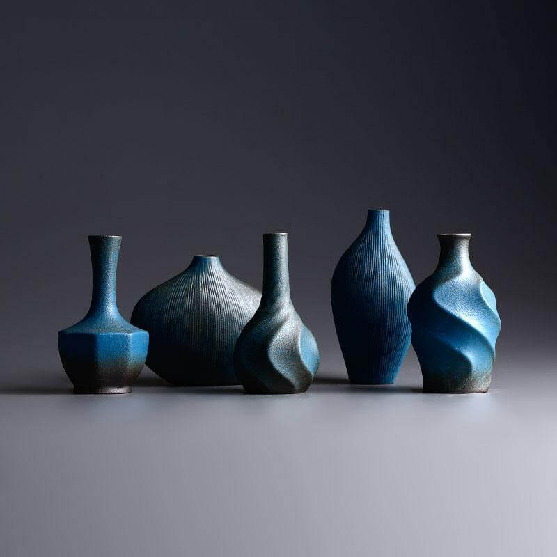 Traditional Chinese Ceramic Vases - Image 5