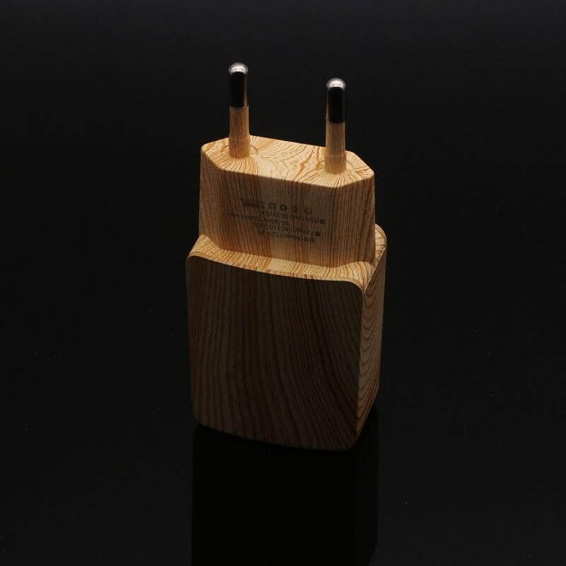 Wooden Single Fast USB Mobile Phone Charger - Image 4