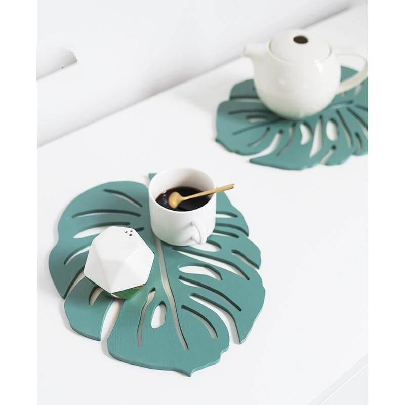 Creative Nordic Style Green Leaf Shape Wood Placemats - Image 0