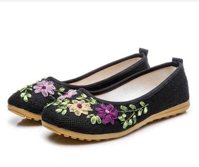 Vintage Ballerina Flat Shoes - Image 20