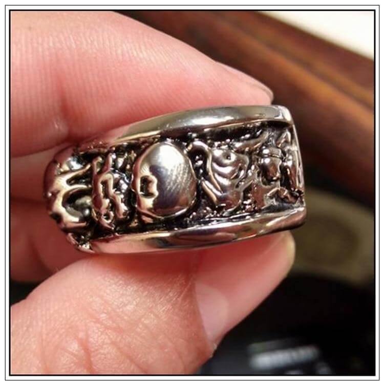 Silver Gothic Skull Unisex Rings - Image 2