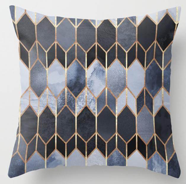 Irregular Triangle Pattern Pillow Cases - Image 12