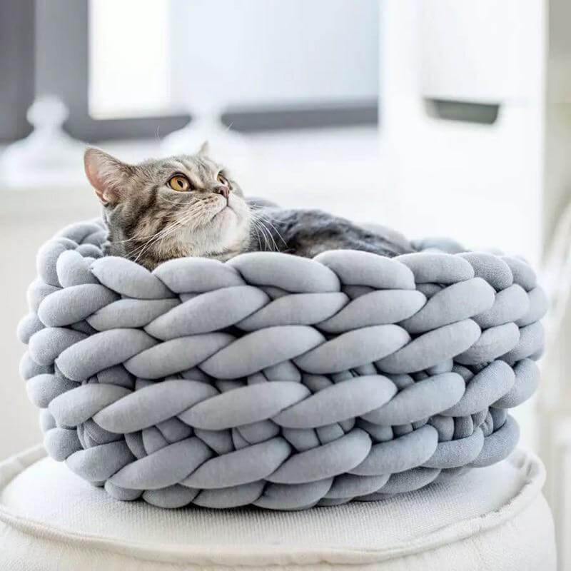 Handmade Knit Pet Bed - Image 0