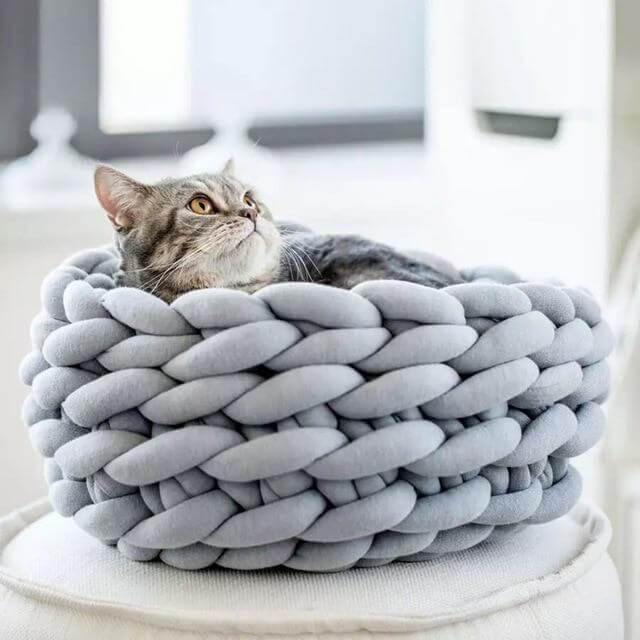 Handmade Knit Pet Bed - Image 4