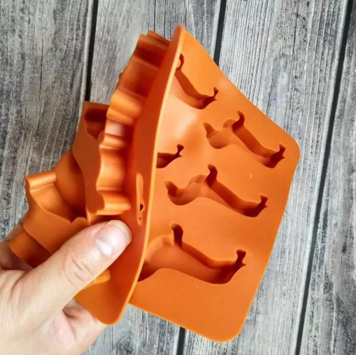 Mini Puppy Shaped Ice Cube Mold - Image 2