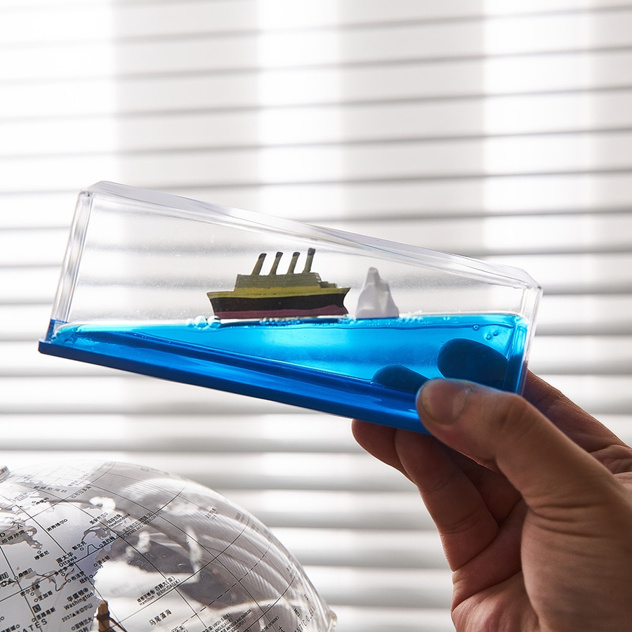 Creative Unsinkable Boat Decor - Image 1