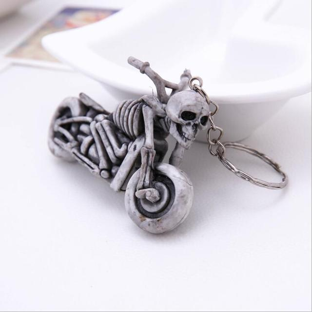 Creative Skeleton Gothic Keychains - Image 9