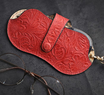 Handmade Leather Elegant Eyeglasses Case - Image 6