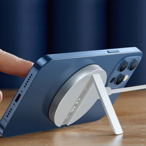 Magnetic Wireless Charger Phone Stand - Image 0