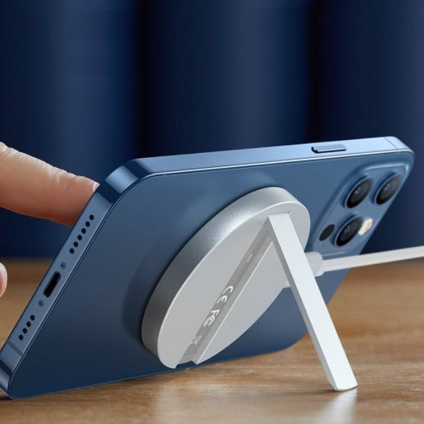 Magnetic Wireless Charger Phone Stand - Image 0