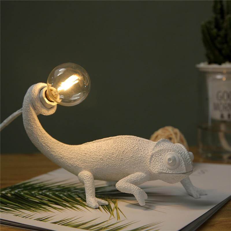 Nordic Modern Chameleon Lizard Desk Light - MaviGadget