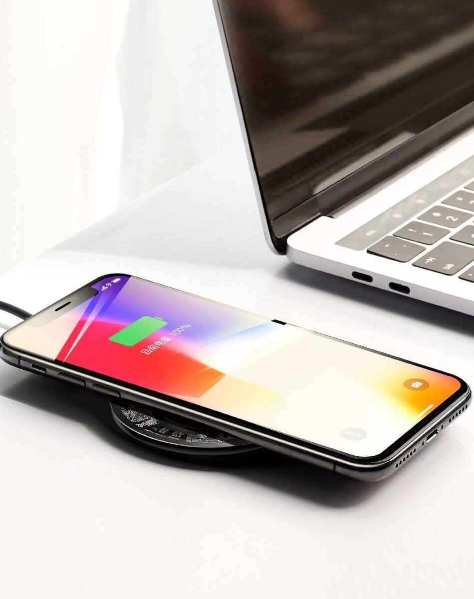 Stylish Transparent Wireless Charging Pad for Wireless Charging Supported Phones - MaviGadget