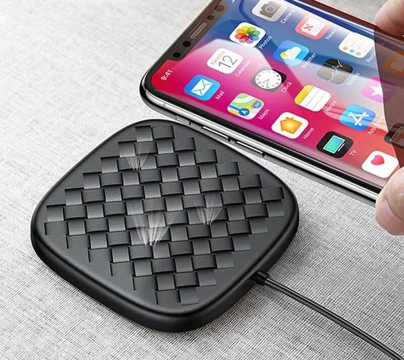 Luxury Ultra Thin Grid Pattern Breathable Wireless Charger - MaviGadget